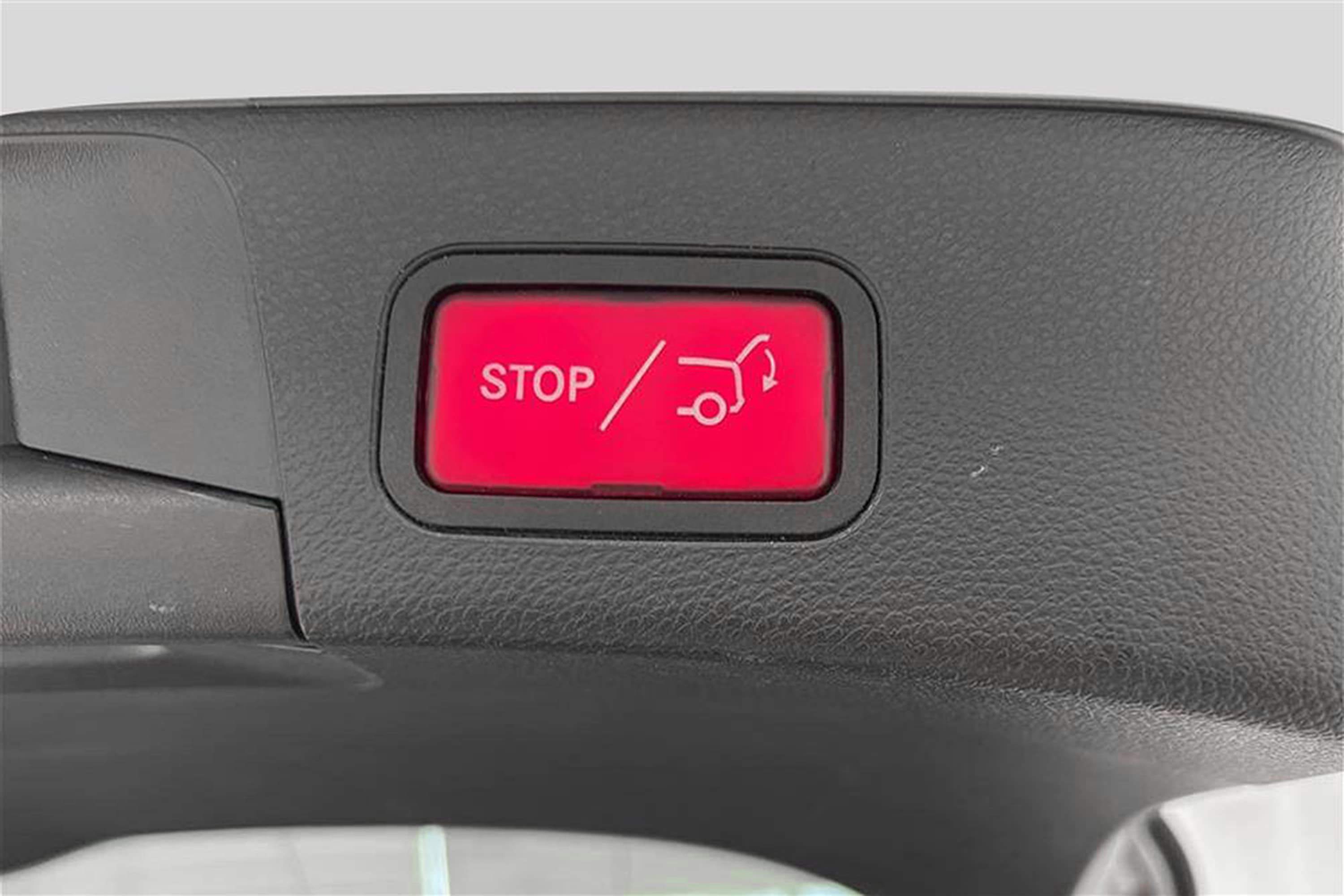 Mercedes-Benz C 220d 194hk AMG Cockpit B-Kamera Naviinteriör