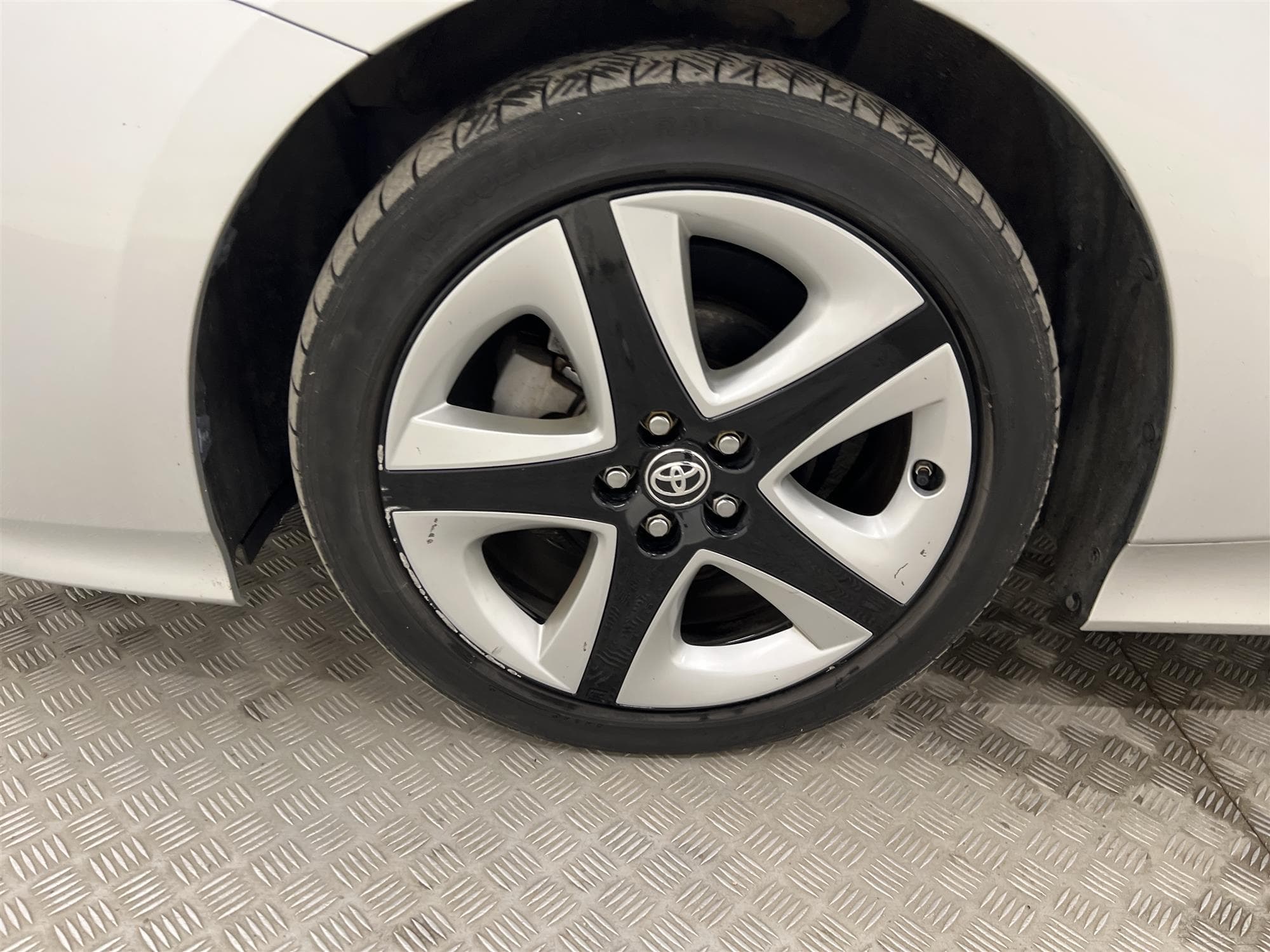 Toyota Prius Hybrid CVT 122hk 1 Brukare B-Kam 0,33L/mil
