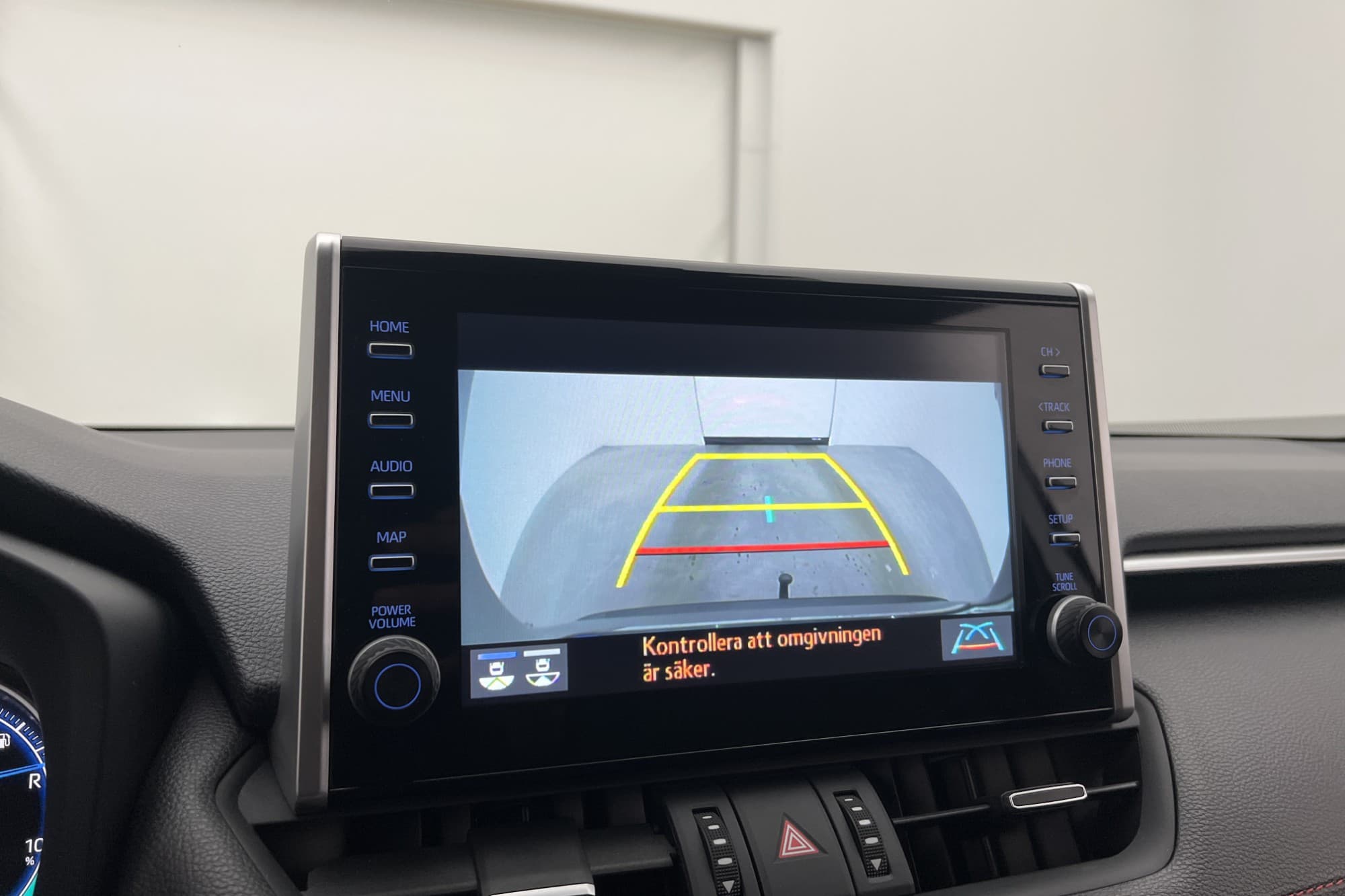 Toyota RAV4 Plug-in AWD 306hk X-Edition Kamera Drag Navi