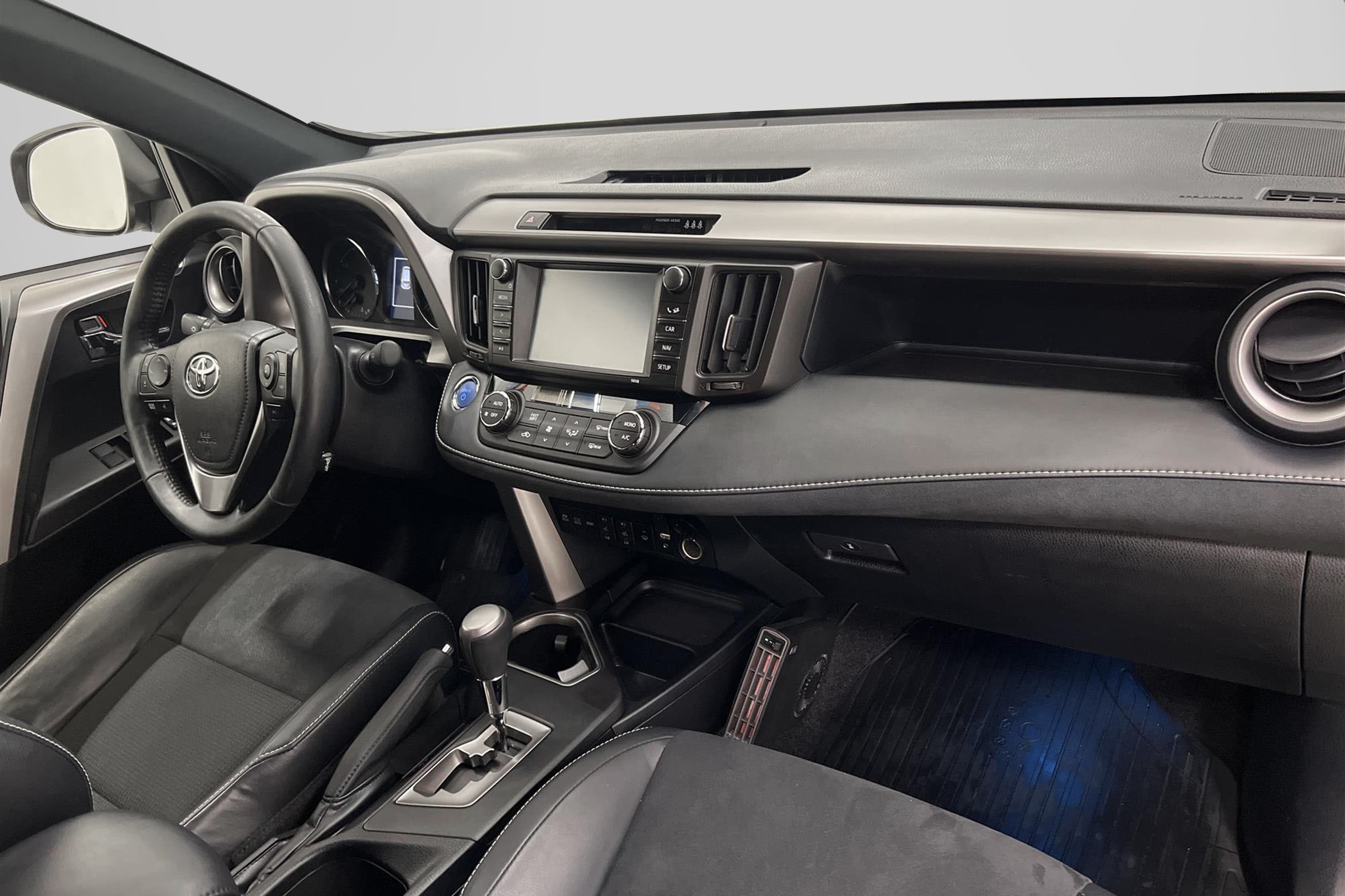 Toyota  Hybrid 2.5 AWD CVT 197hk M-Värm B-Kam Drag 0,56L/mil