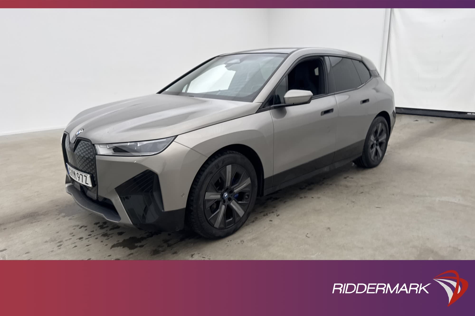 BMW iX xDrive40 326hk