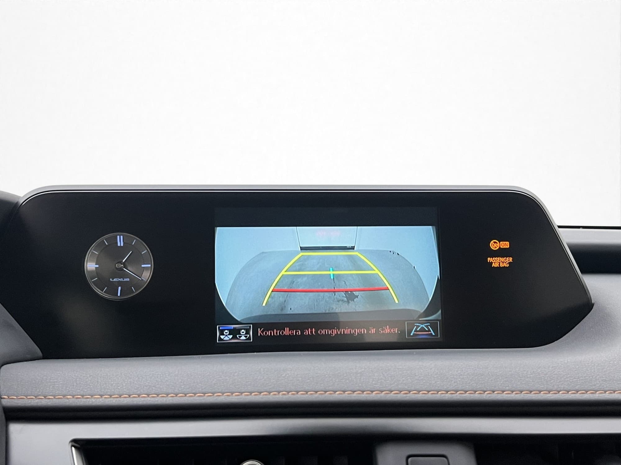 Lexus UX 250h Comfort Teknikpaket Kamera Navi Halvskinn