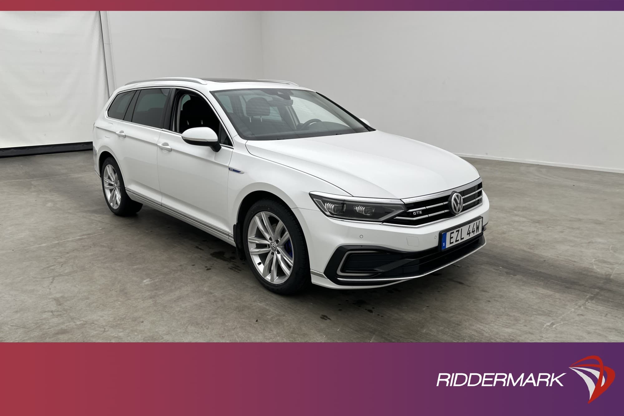 Volkswagen Passat GTE 218hk