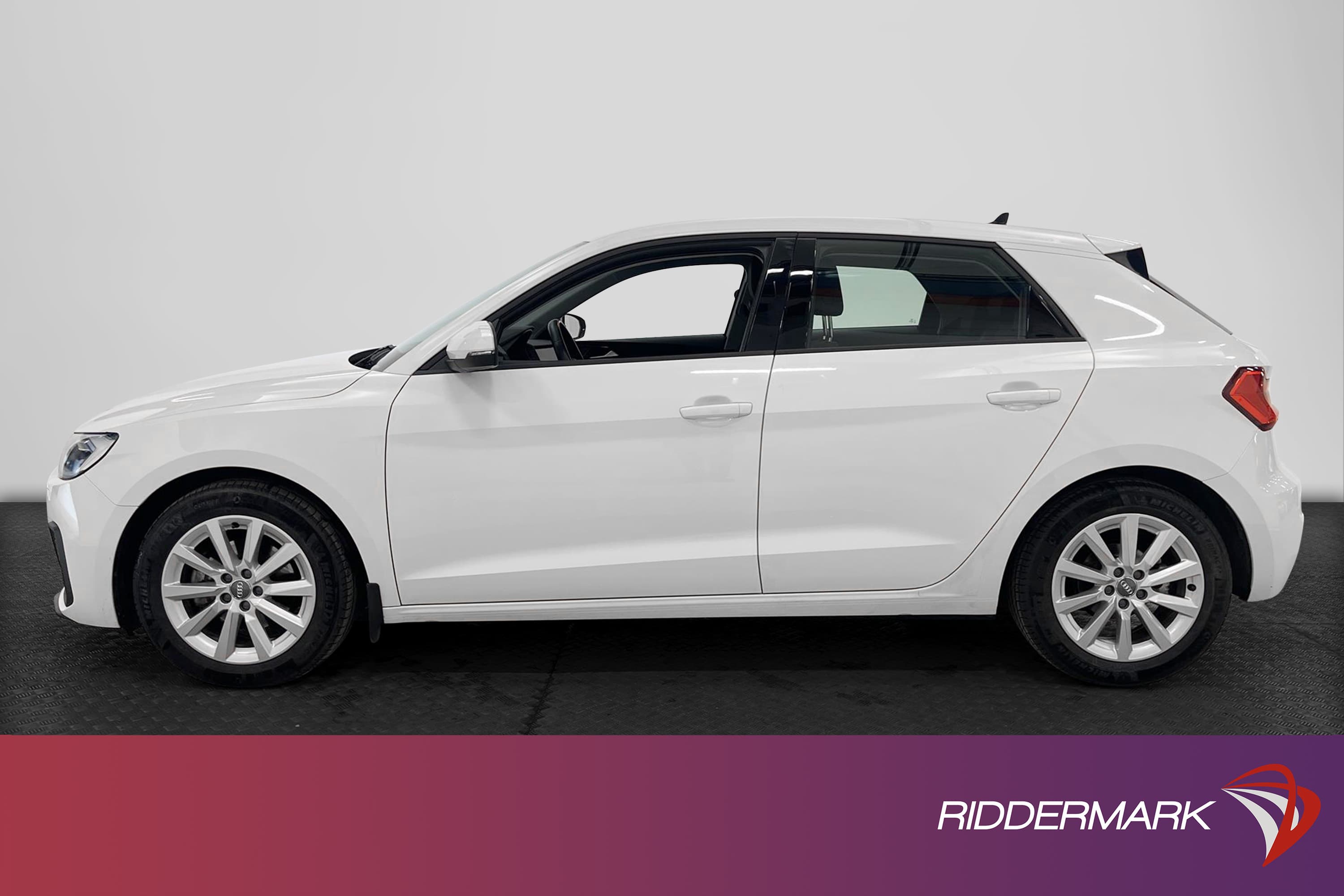 Audi A1 Sportback 30 TFSI 116hk Proline Cockpit C-Play 