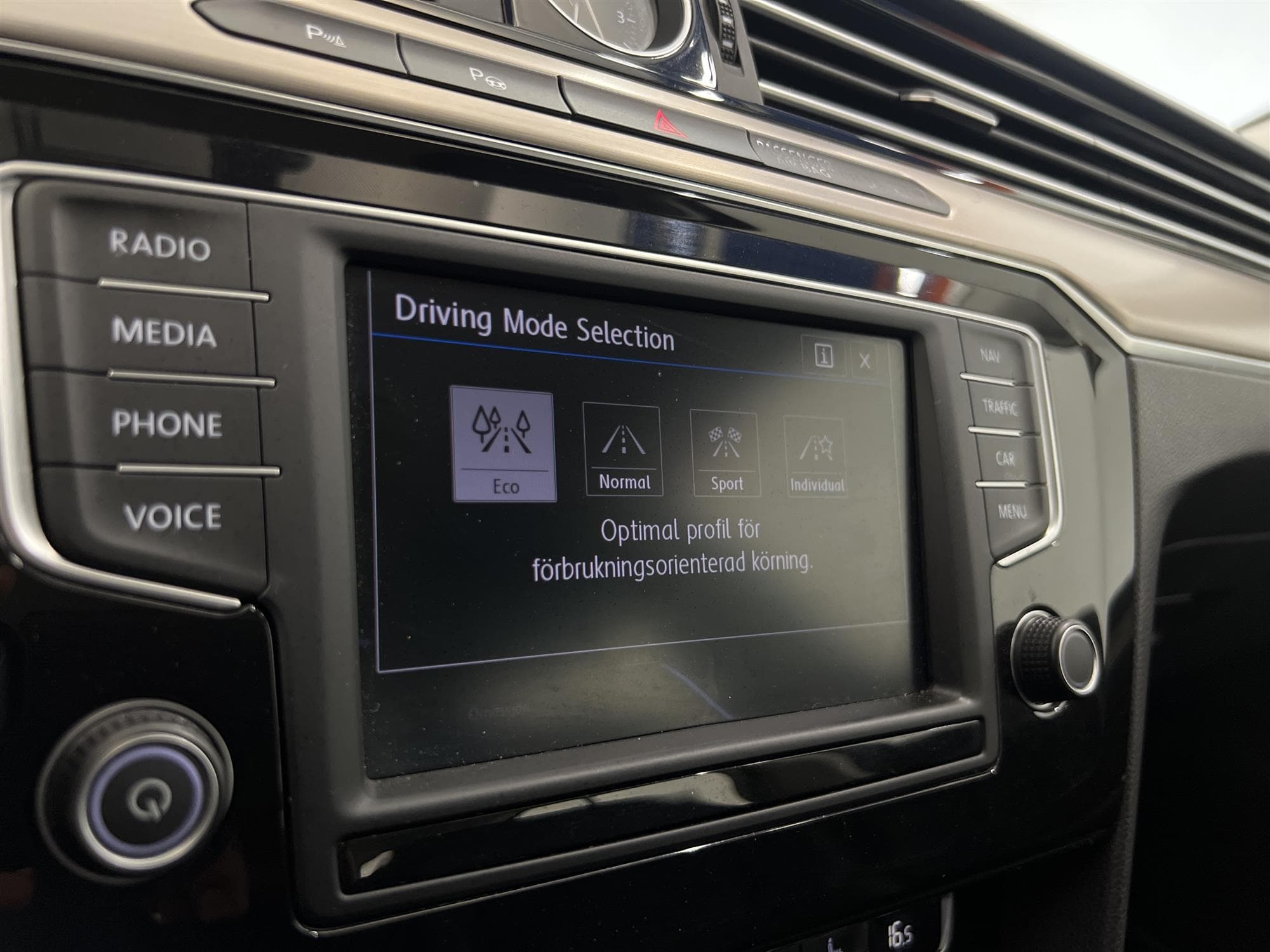 Volkswagen Passat 2.0 TDI 4M 190hk R Line B-Kamera  D-Värm