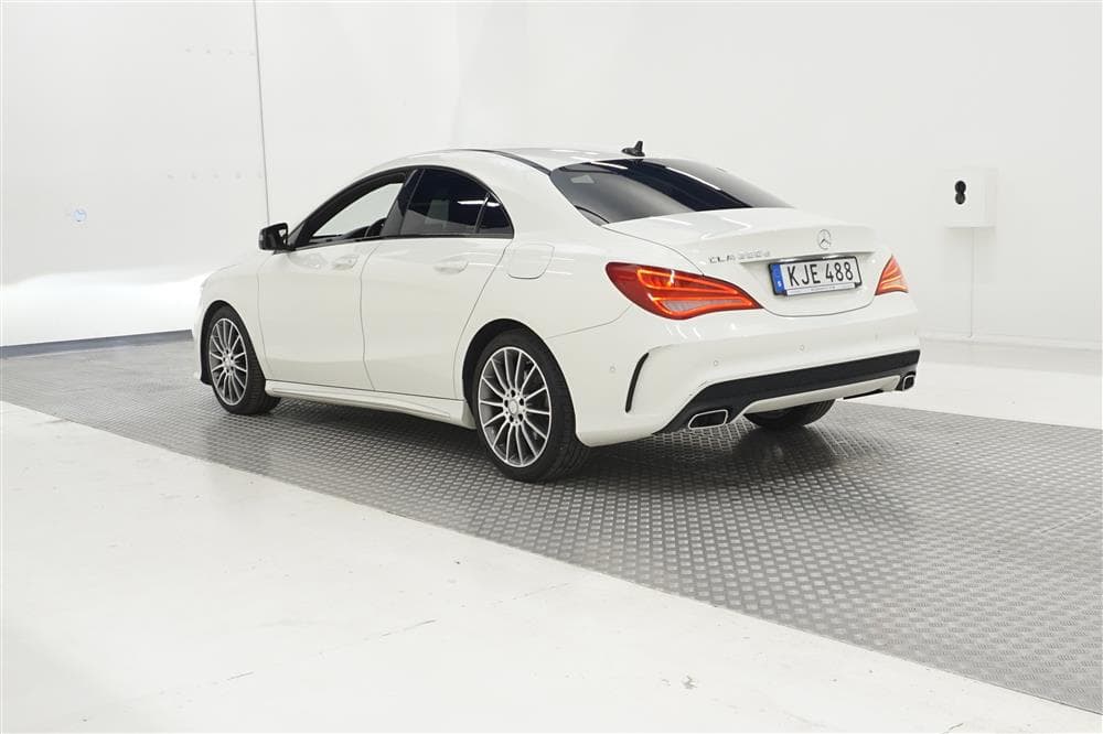 Mercedes-Benz CLA 200d AMG Navi Skinn/Alcantara 0,39l/milexteriör