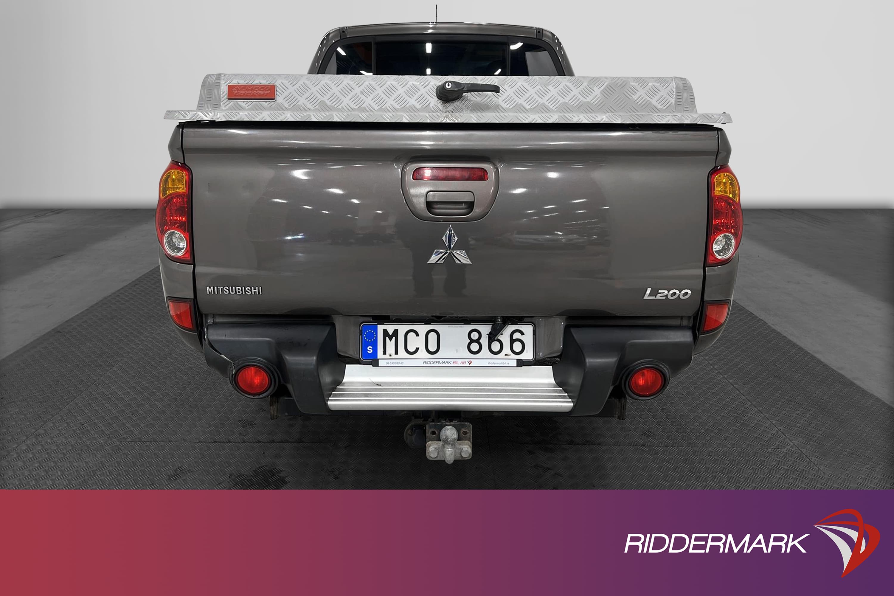 Mitsubishi L200 2.5 178hk 4x4  Business Navi Kamera Moms