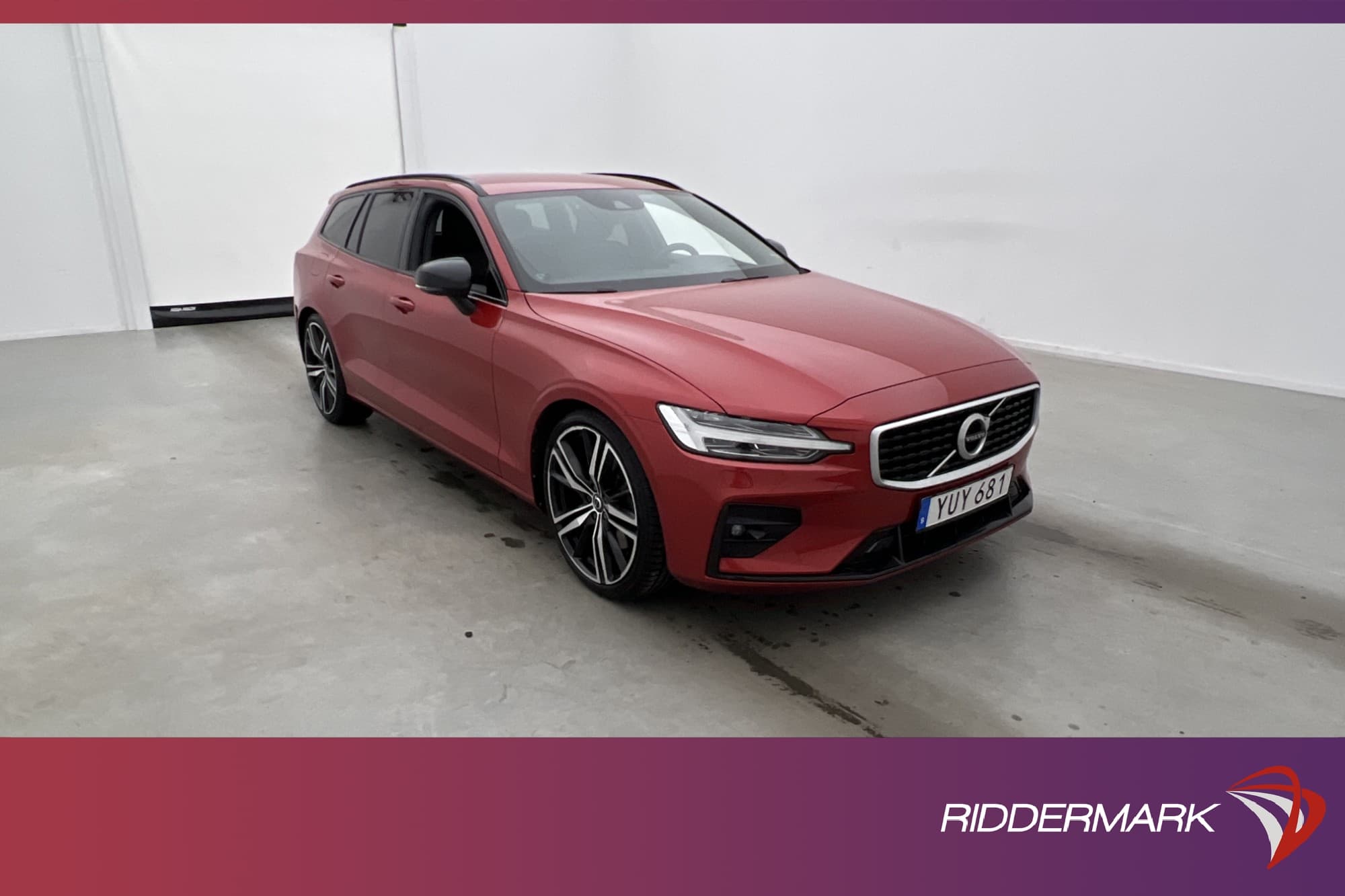 Volvo V60 Polestar T5 253hk R-Design Drag B&W HUD B-Kam