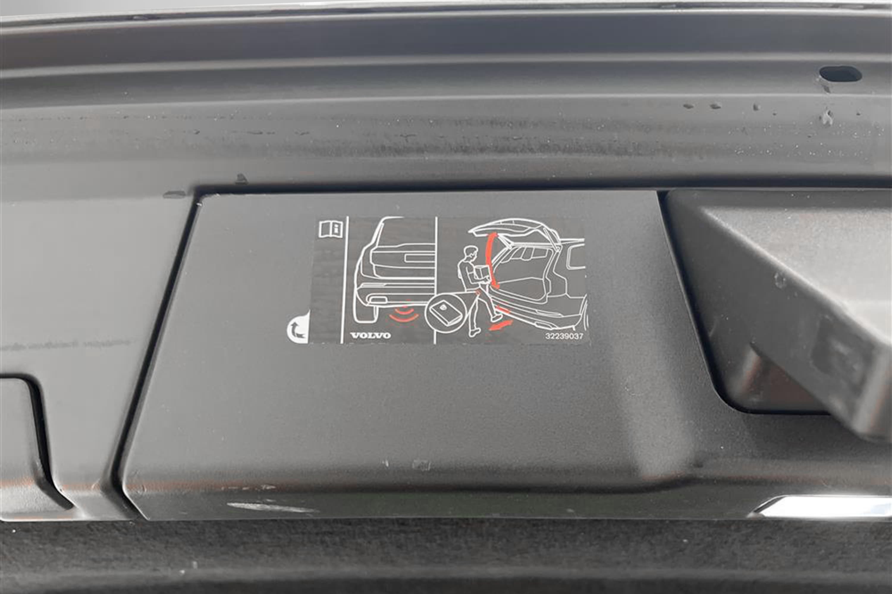 Volvo V90 D4 Cross Country AWD 190hk VOC Värmare Kamera Draginteriör