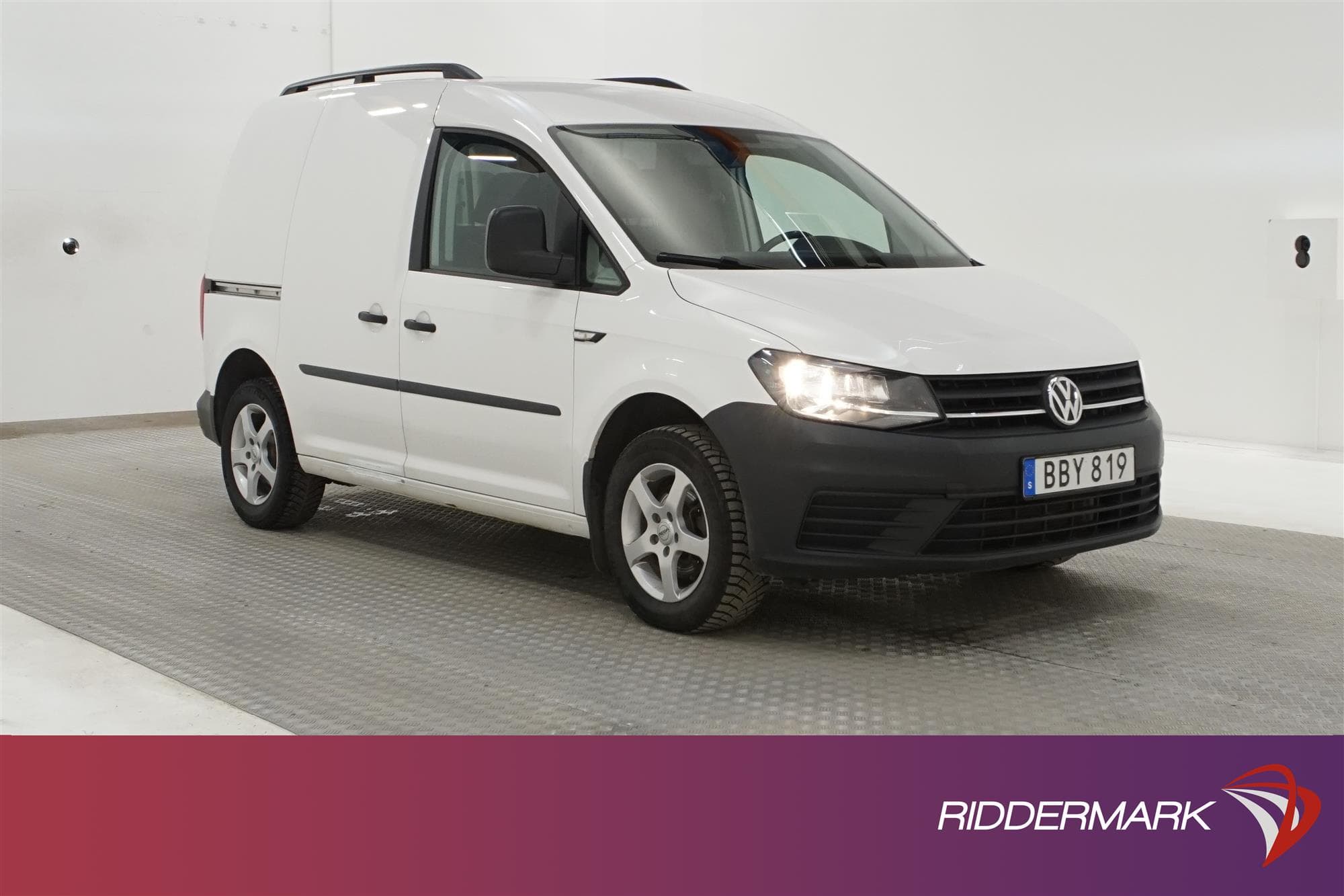 Volkswagen Caddy 2.0TDI Eu6 102hk Dragkrok Värmare