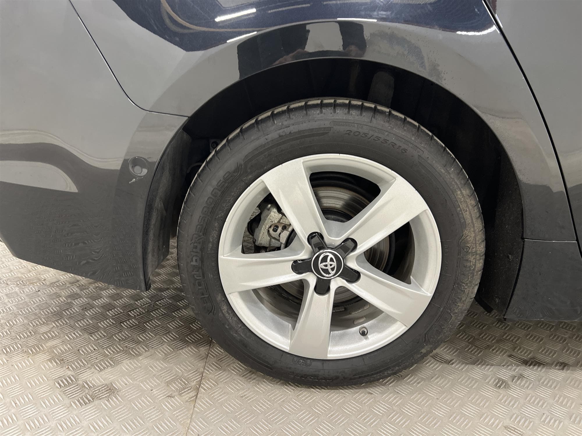 Toyota Corolla Hybrid 184hk  Executive M-Värm Drag Navi