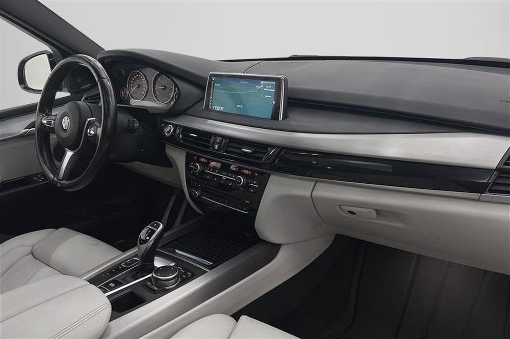 BMW X5 xDrive 30d M Sport Panorama H/K Navi Professionalinteriör