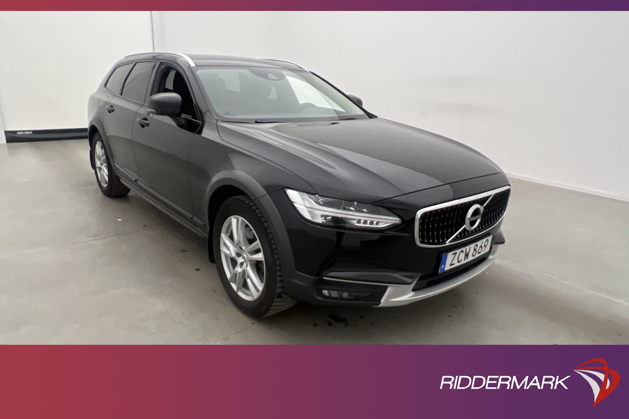 Volvo V90 Cross Country D4 AWD