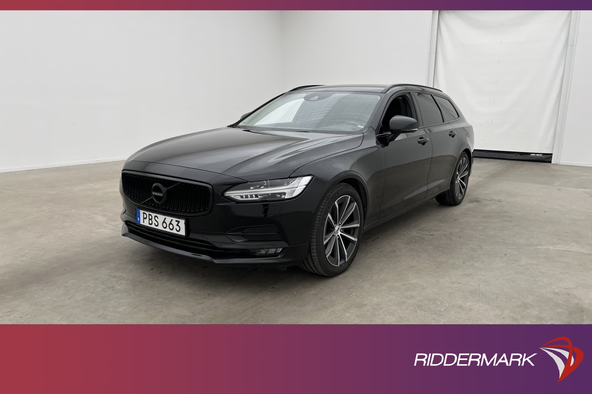 Volvo V90 D4