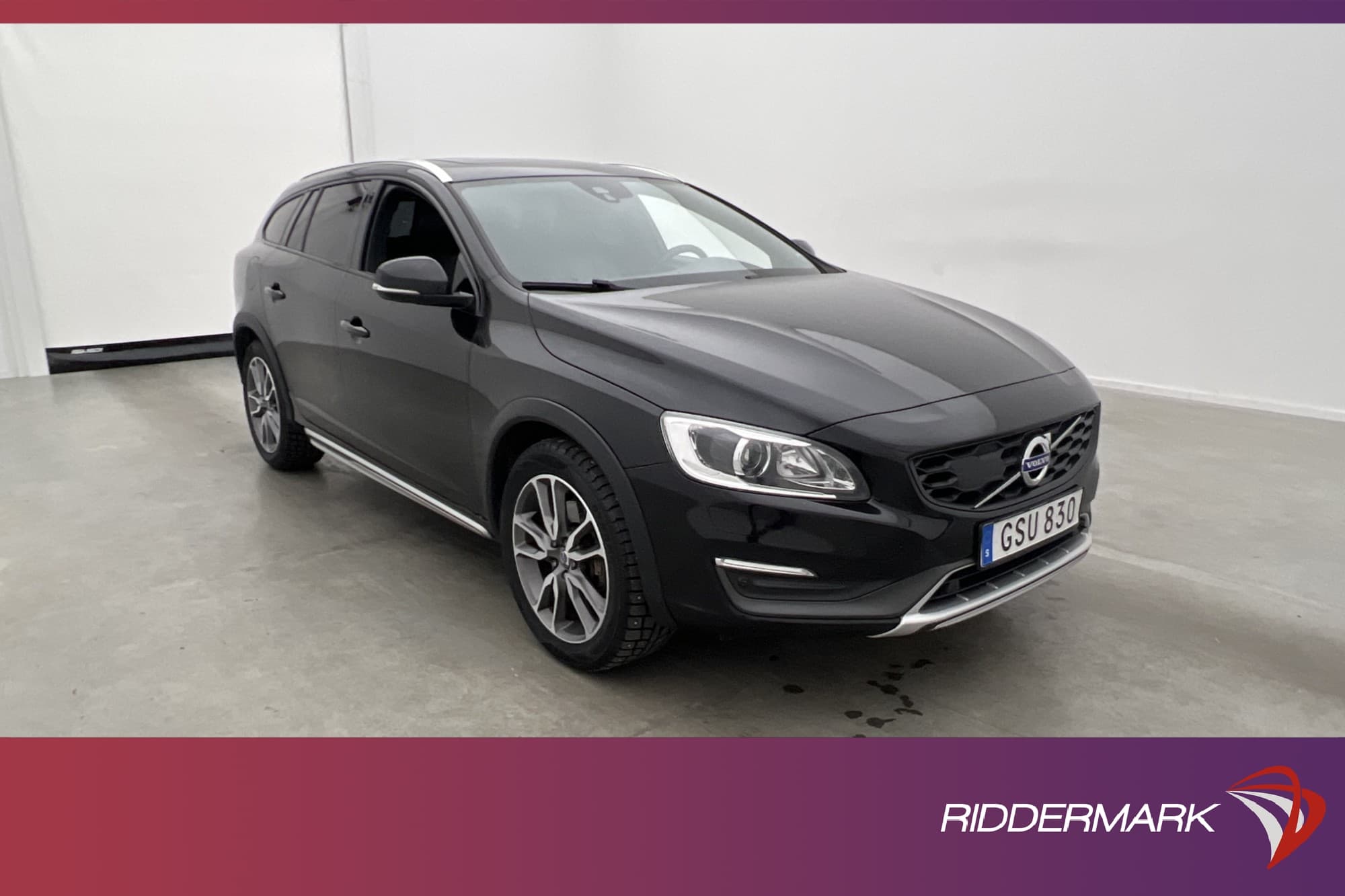 Volvo V60 Cross Country D4 AWD Summum