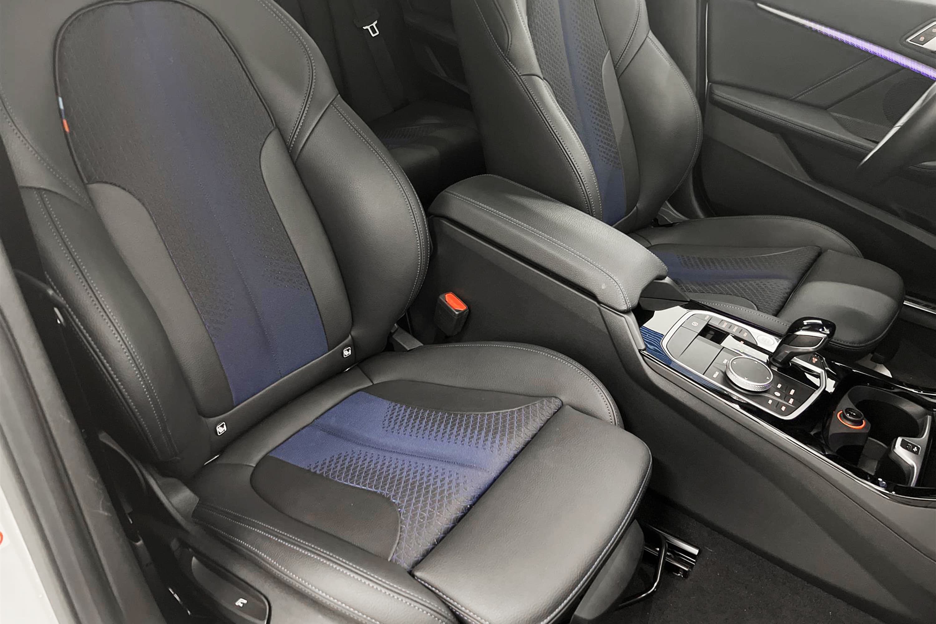BMW 218i Gran Coupé 136hk M-Sport Pano HiFi Navi Cockpit