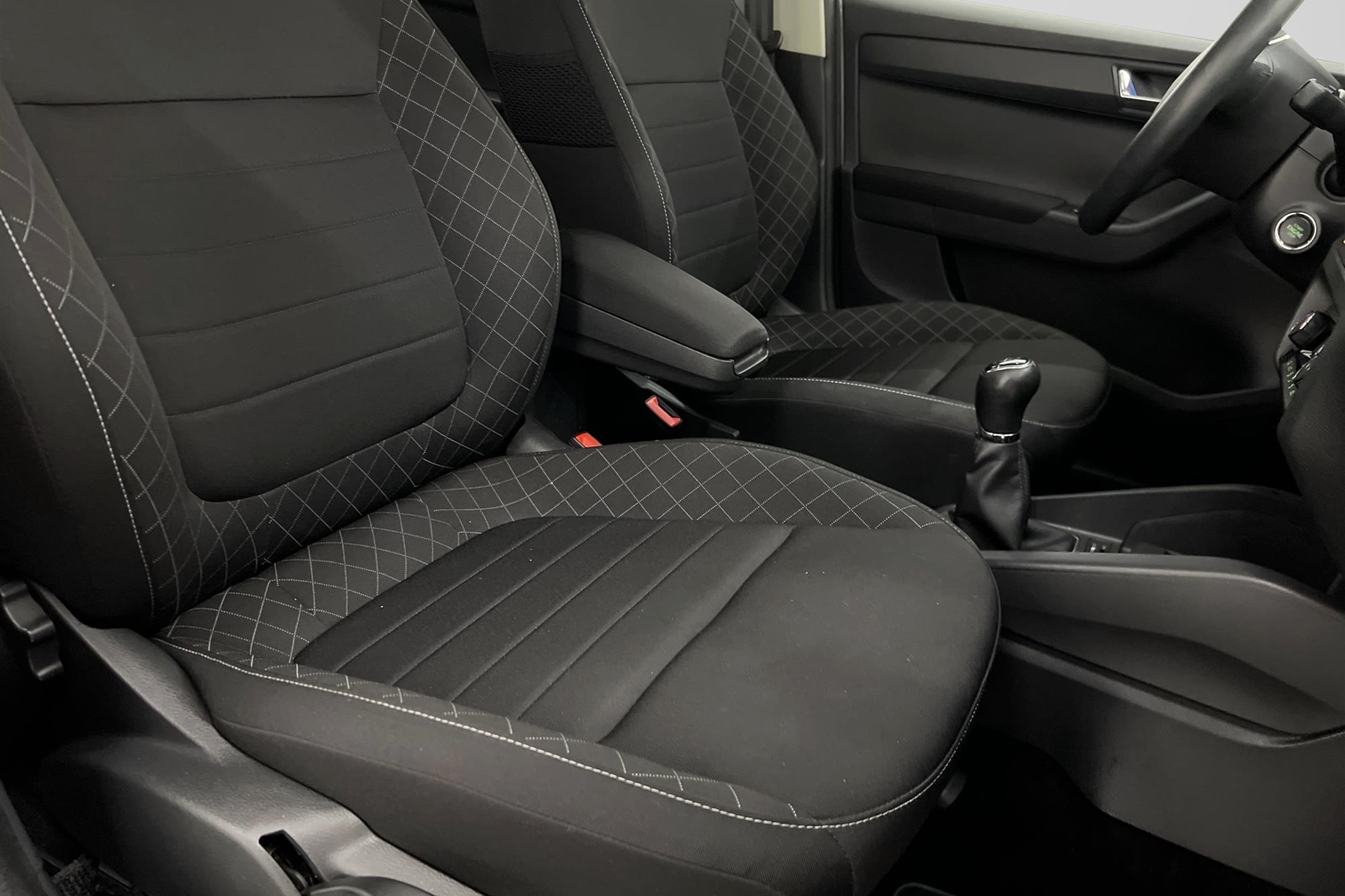 Skoda Fabia 1.2 TSI 90hk Välservad En-Brukare PDC 0,46l/mil