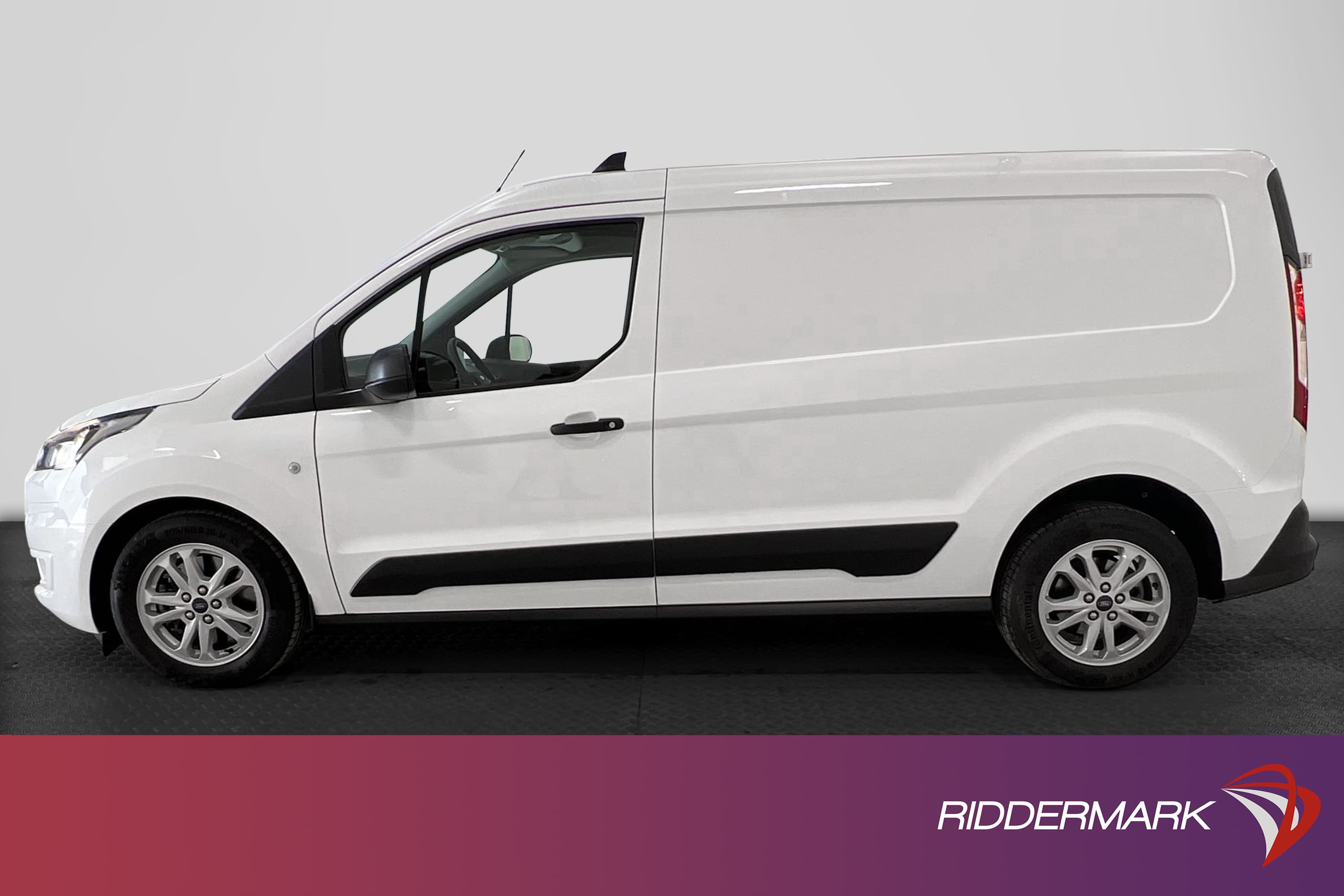 Ford Transit Connect Automat 120hk LWB Drag Värmare Moms