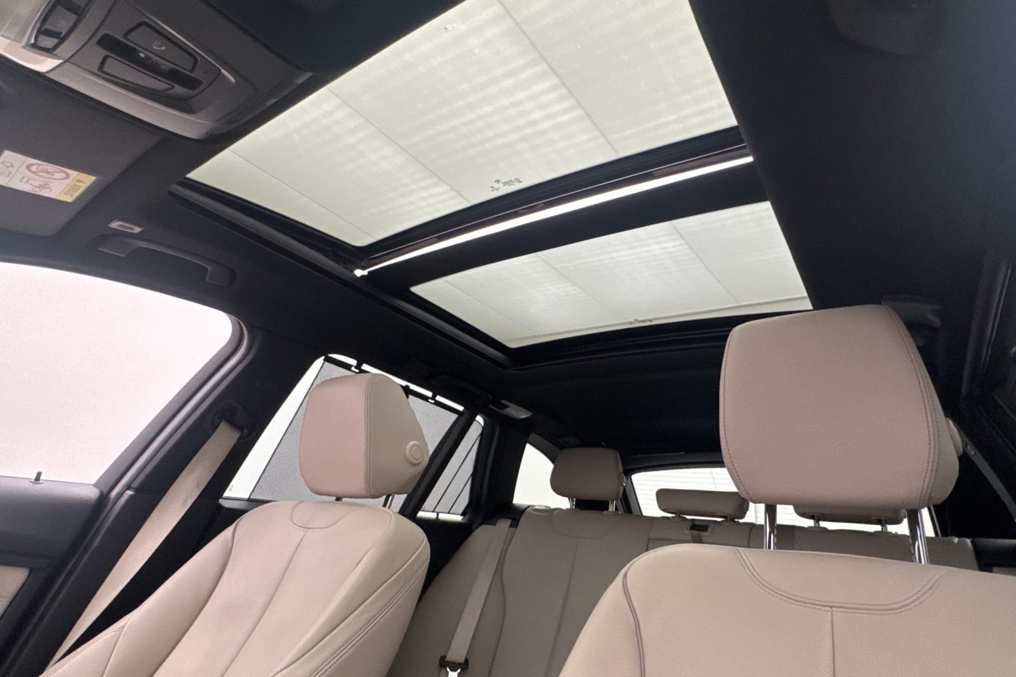 BMW 320 d xDrive M Sport H/K Pano Head-Up Dragkrok Skinn