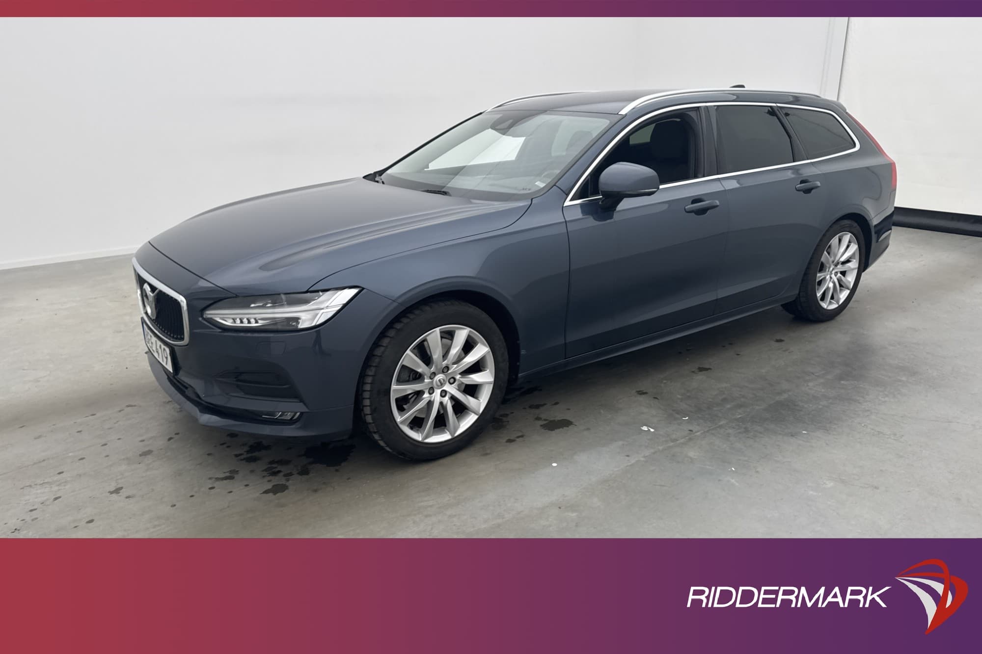 Volvo V90 T4