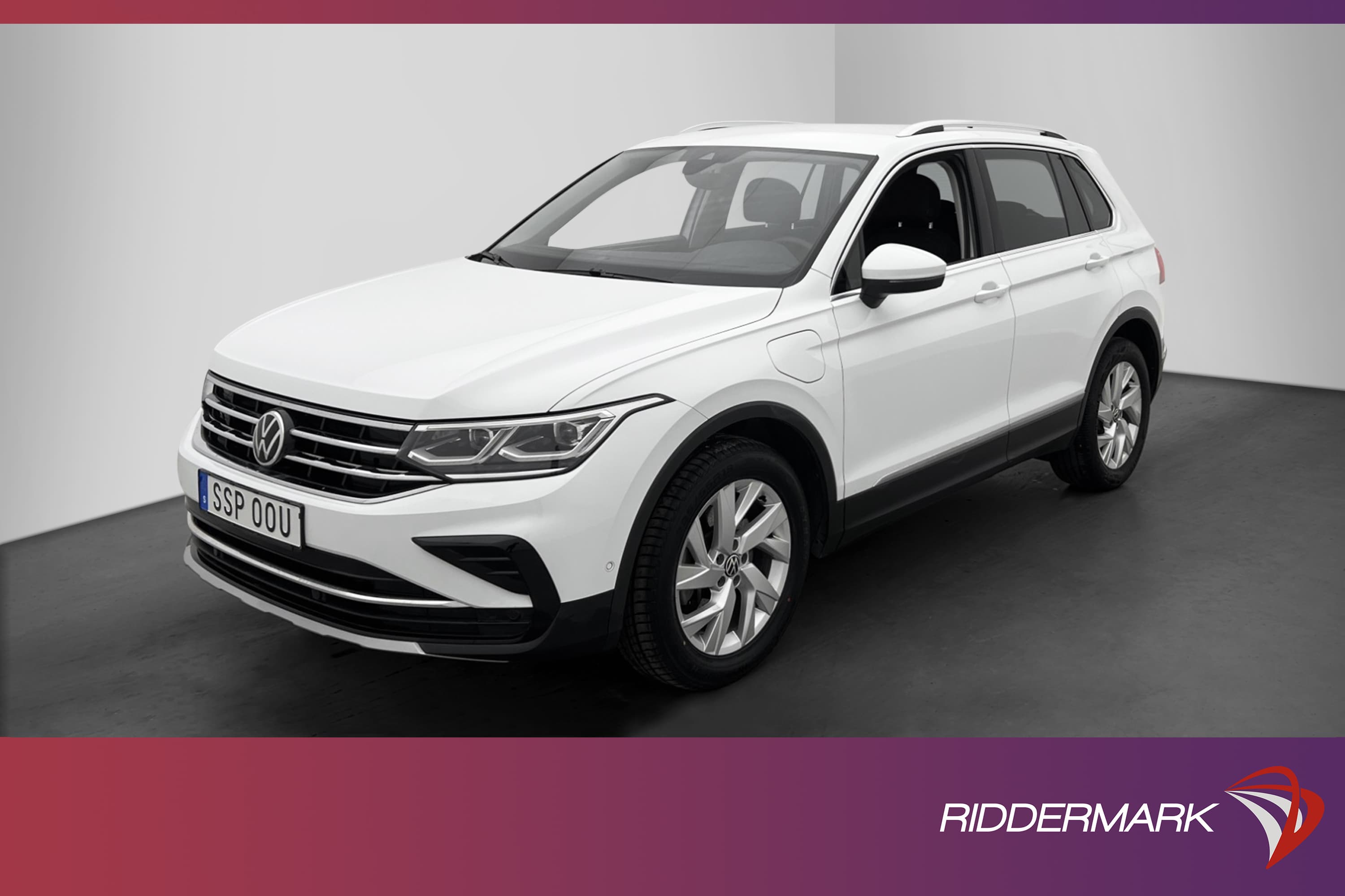 Volkswagen Tiguan eHybrid 245hk Elegance Cockpit Kamera Drag