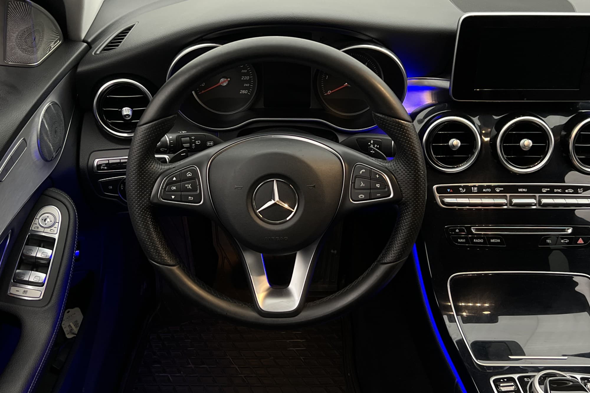 Mercedes-Benz C 220 T d Avantgarde Burmester Luftfjädr Drag