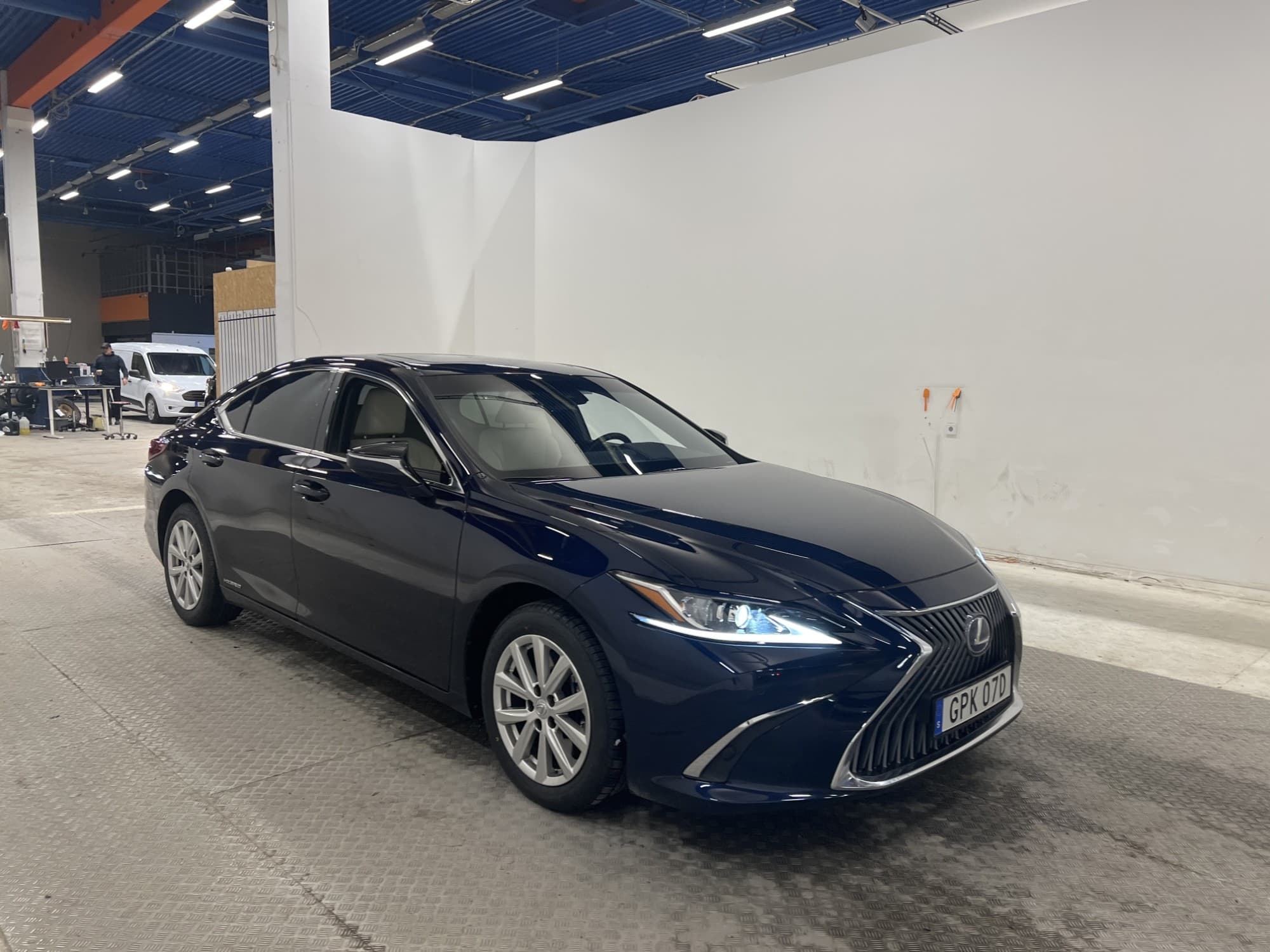 Lexus ES 300h Hybrid 218hk