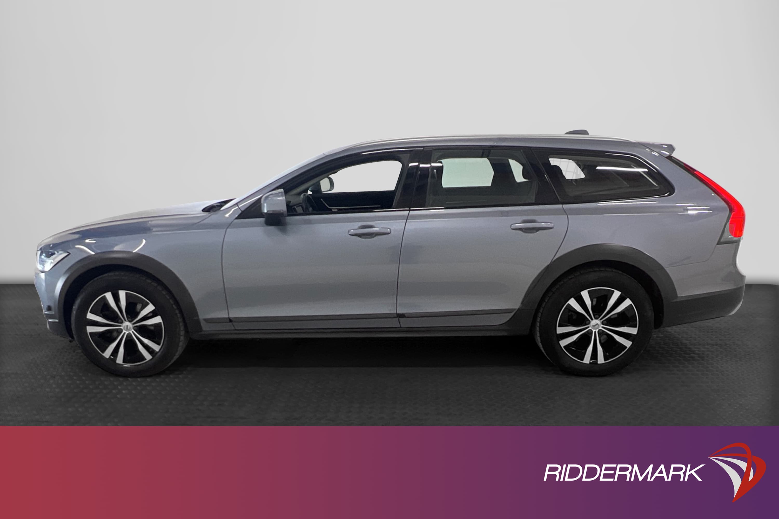Volvo V90 Cross Country D4 AWD
