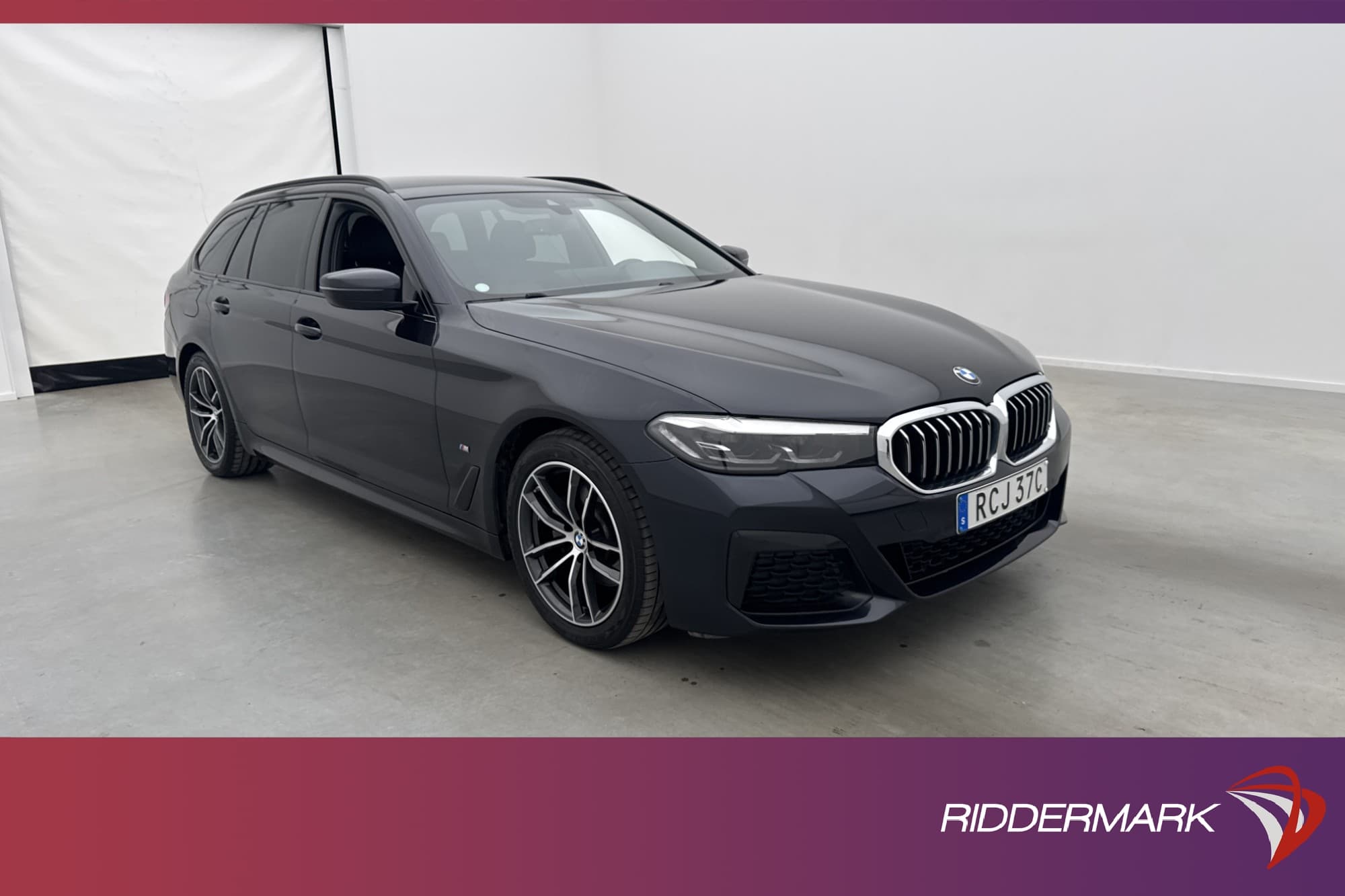 BMW 520 d xDrive Touring M Sport Drag Värmare Cockpit Skinn