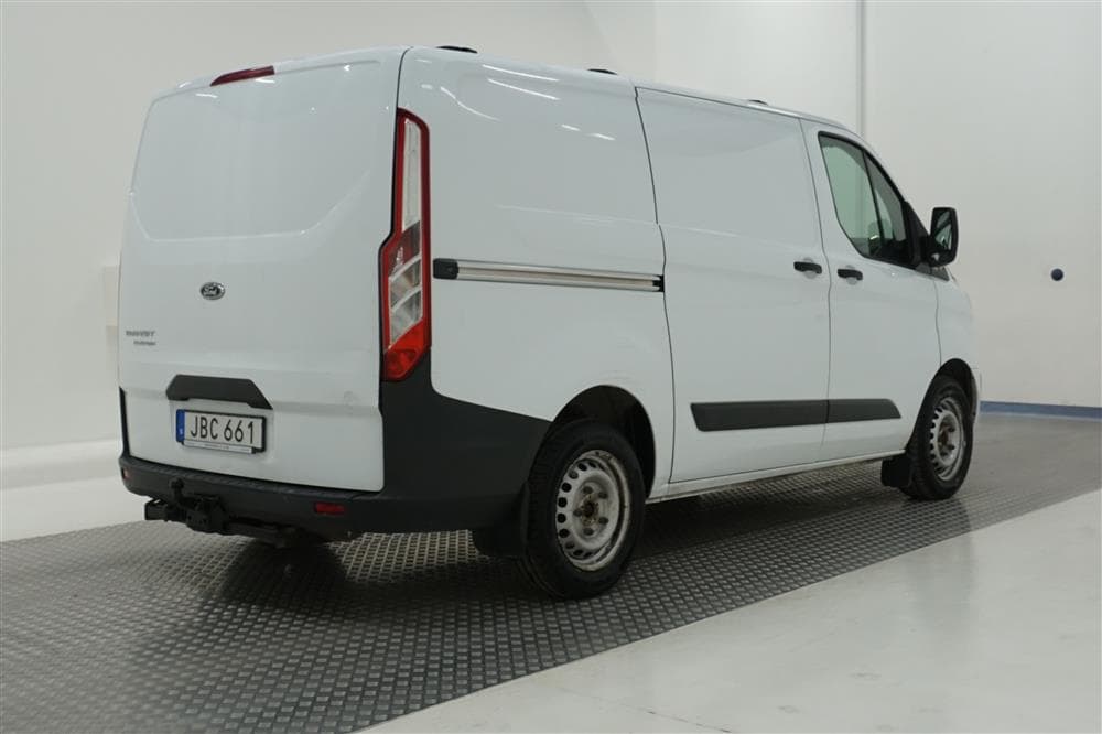 Ford Custom 300 2.2 125hk Nyserv Värmare Moms 0.72l/mil exteriör