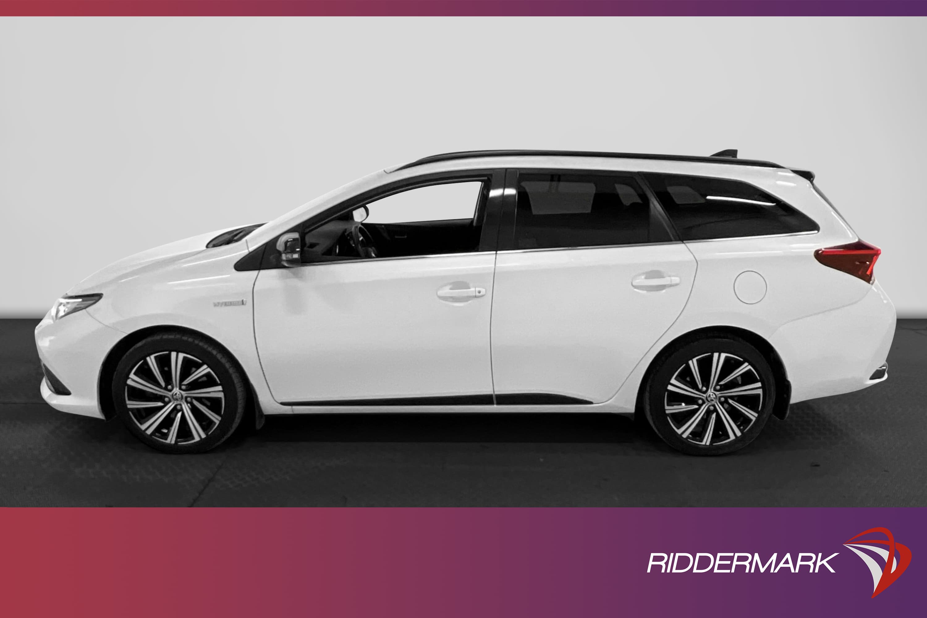 Toyota Auris Touring Sports Hybrid