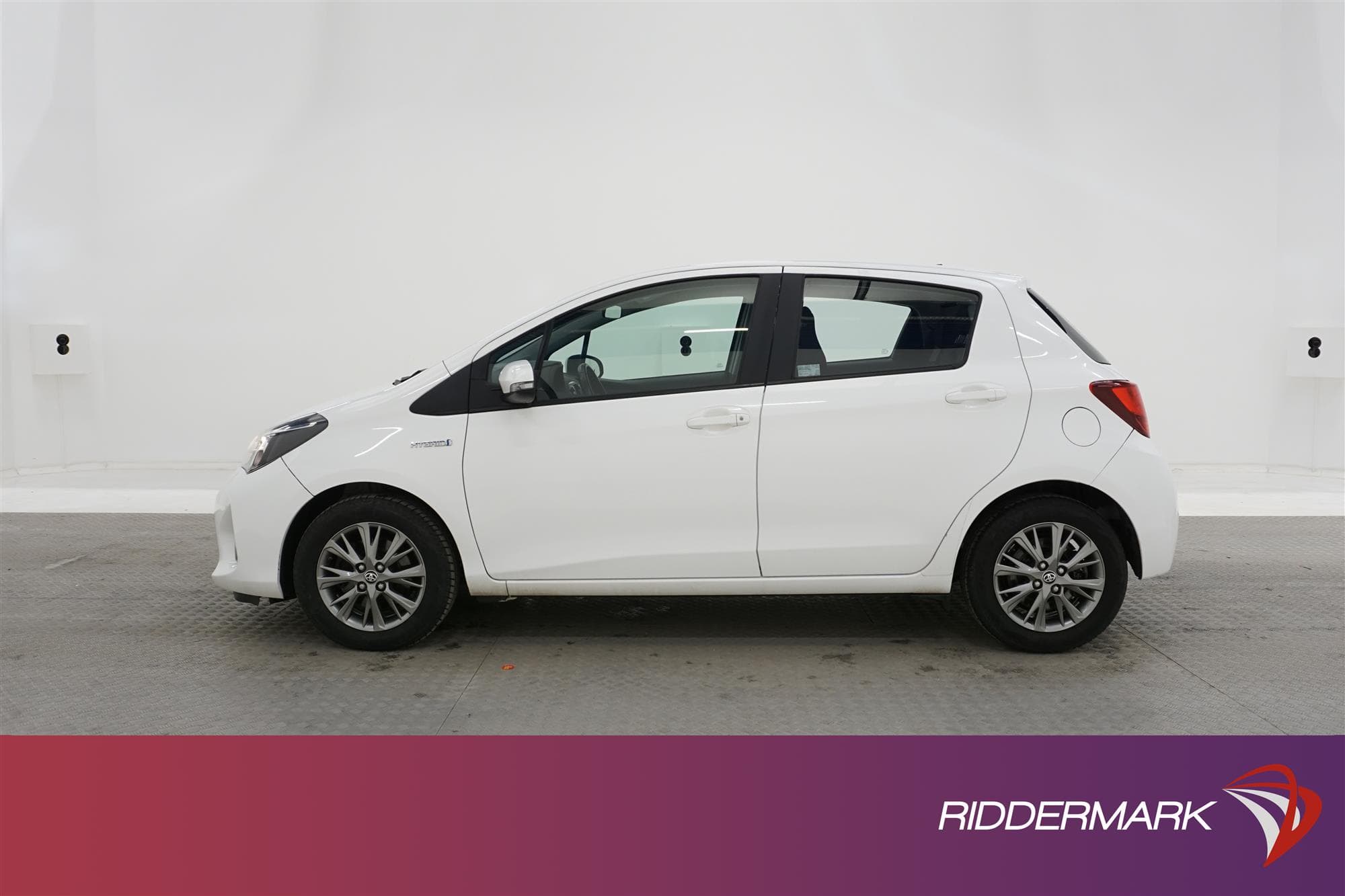 Toyota Yaris Hybrid e-CVT 101hk