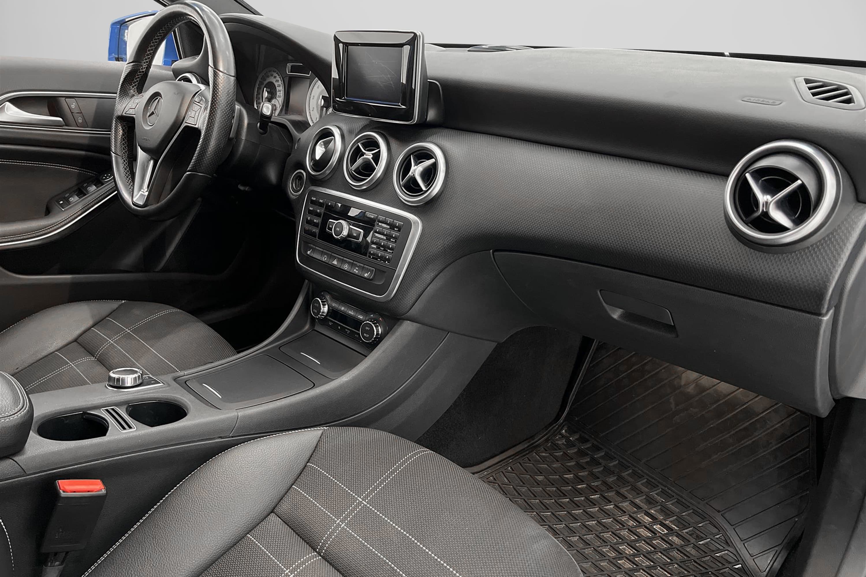 Mercedes-Benz A 180 122hk Navi Sensorer AMG-fälgar 0,54l/mil