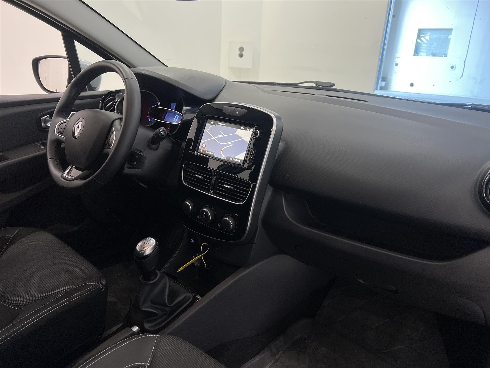 Renault  Clio 0.9 TCe 90hk Navi Låg Skatt 0,50L/mil