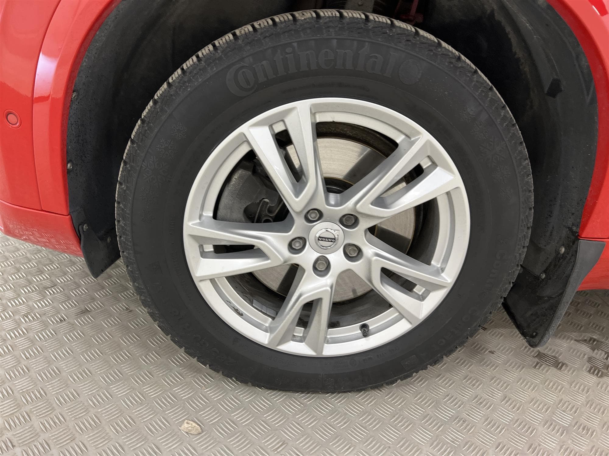 Volvo XC90 D5 AWD 225hk R-Design 7-sits B&W Pano 360° Drag