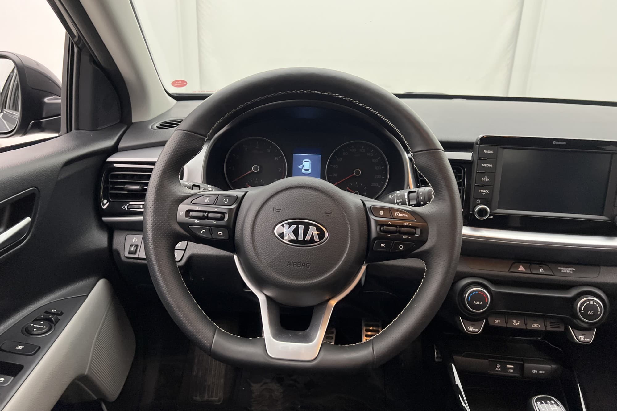 Kia Stonic T-GDI 120hk Advance Plus Kamera CarPlay Rattvärme