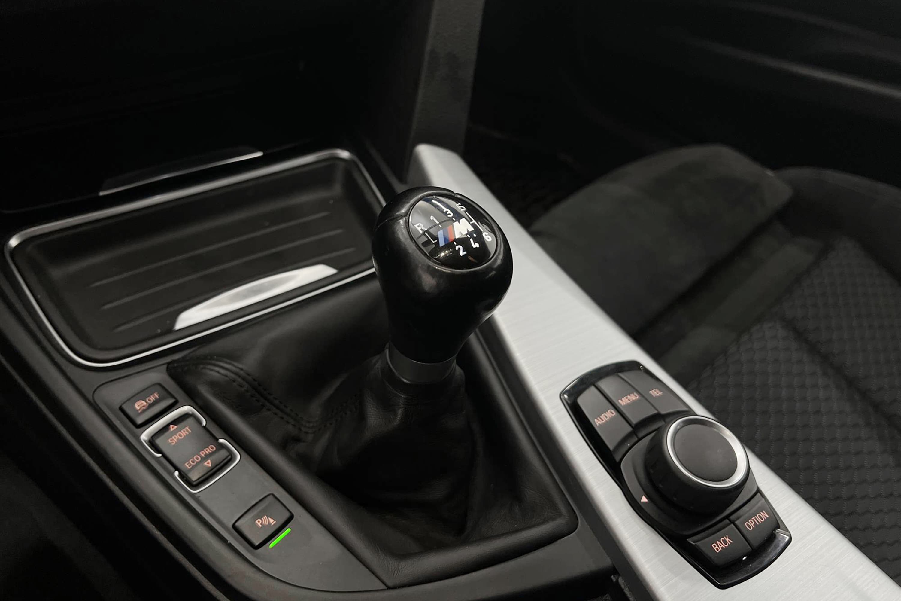 BMW 318d xDrive Touring 143hk M Sport 2 Brukare Hifi Drag