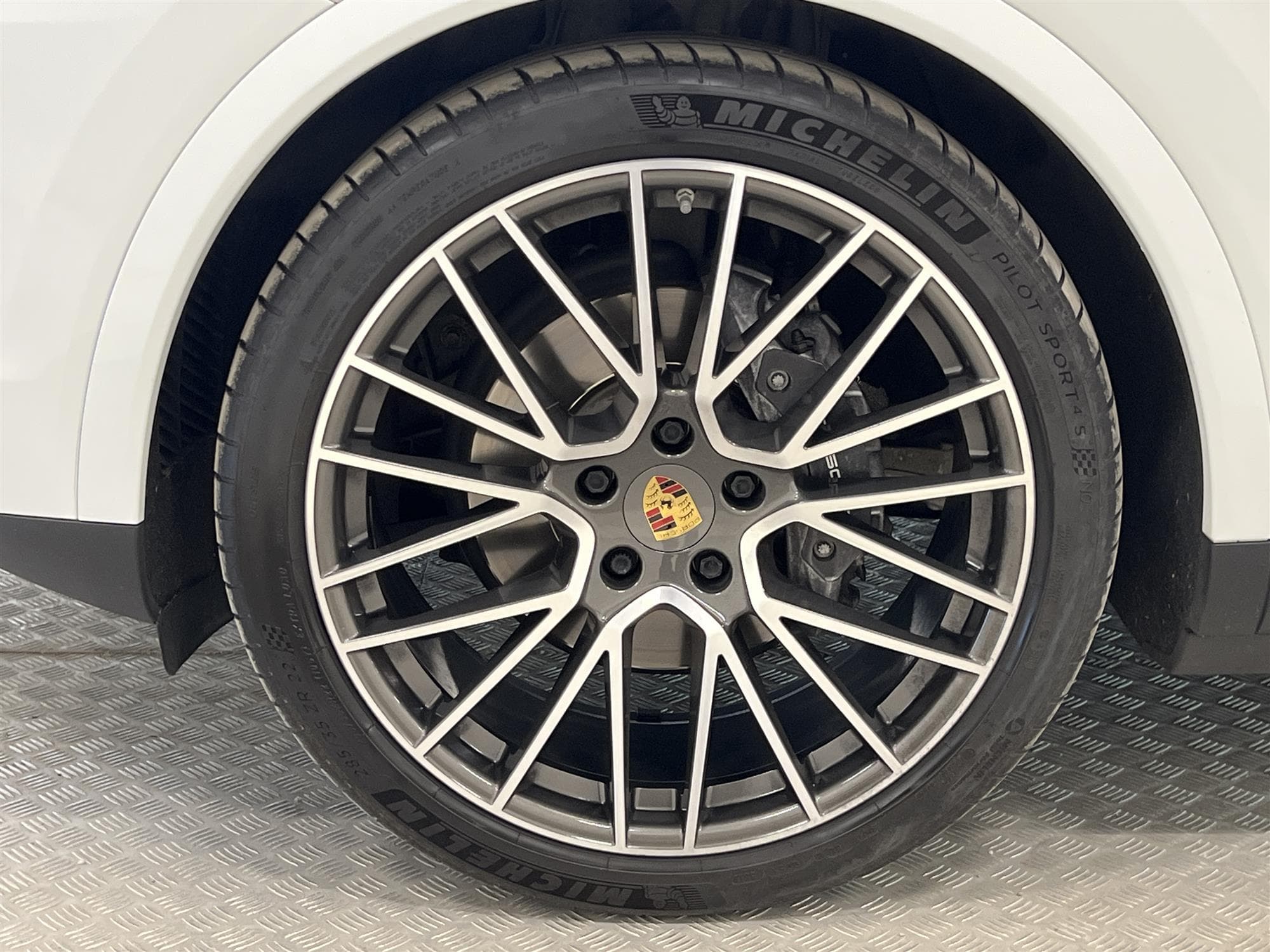 Porsche Cayenne Coupe 340hk Sport Chrono Panorama 18-Vägs RS