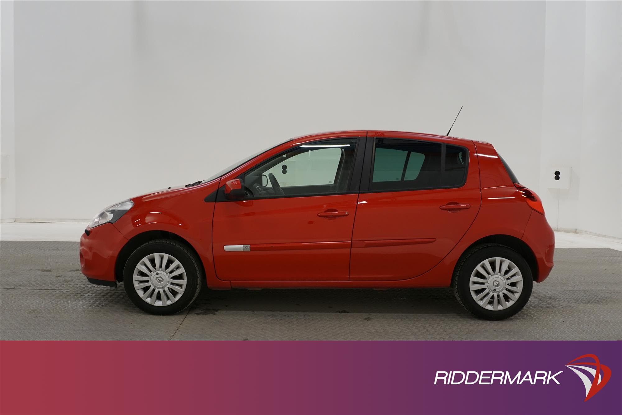 Renault Clio Halvkombi 1.6 112hk 2 Brukare Kamrem Bytt 