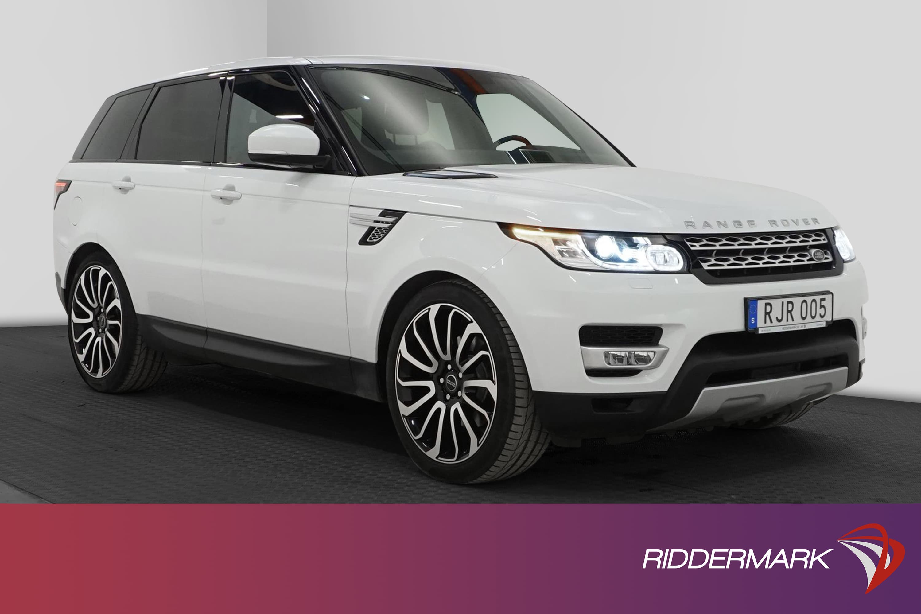 Land Rover Range Rover Sport 3.0 TDV6 4WD