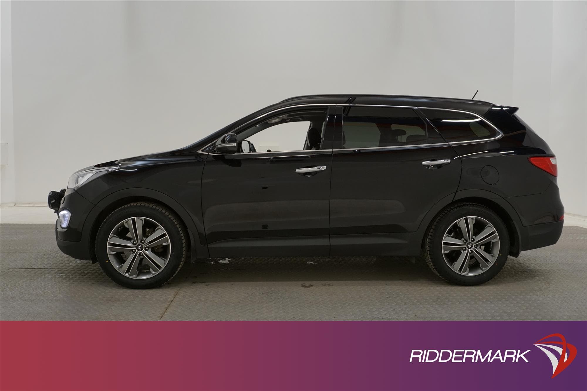 Hyundai Grand Santa Fe