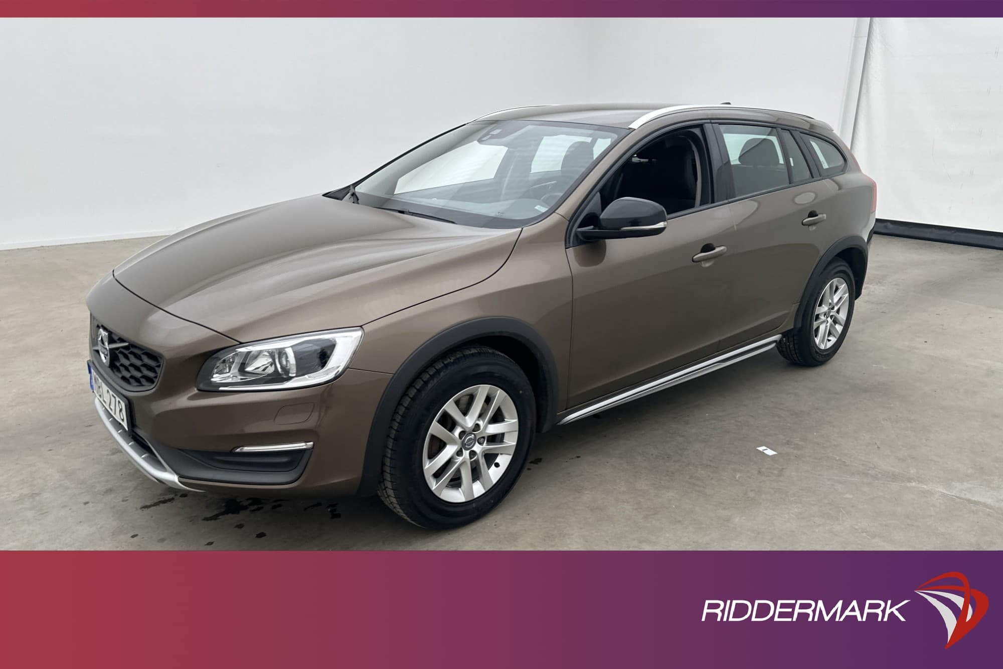 Volvo V60 Cross Country D4 AWD