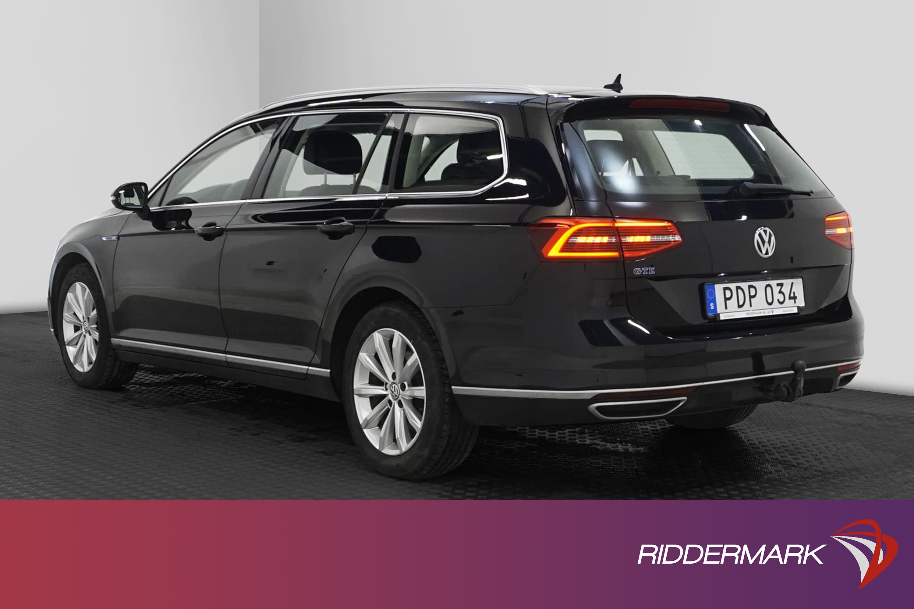 Volkswagen Passat GTE 218hk Executive Värmare Drag Kamera