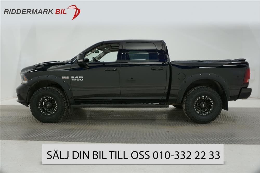 Dodge Ram Sport 5.7 Hemi 4WD 401hk Breddare Taklucka Moms exteriör