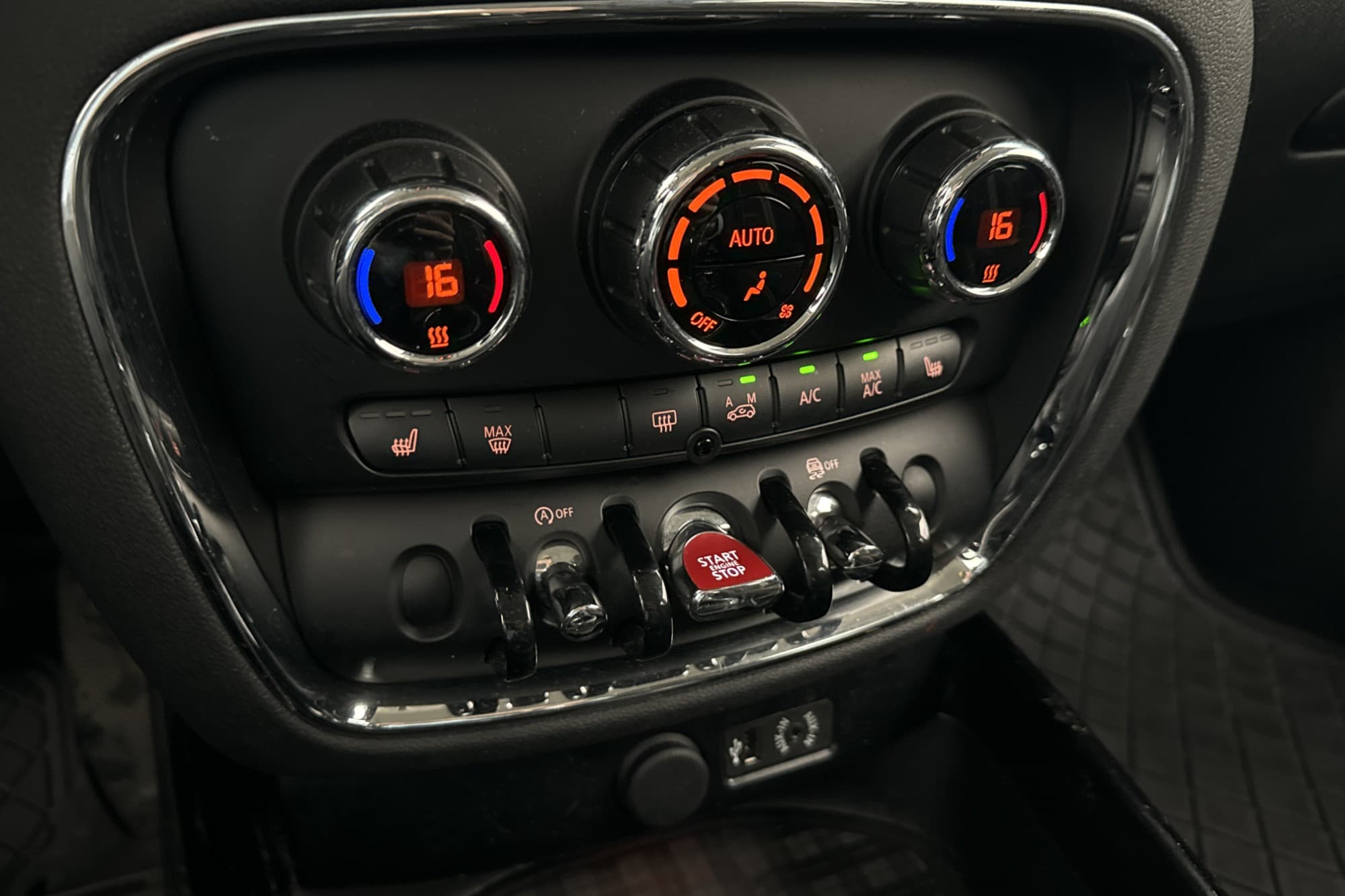 MINI Clubman S ALL4 192hk Essential Salt II 0,57L/mil
