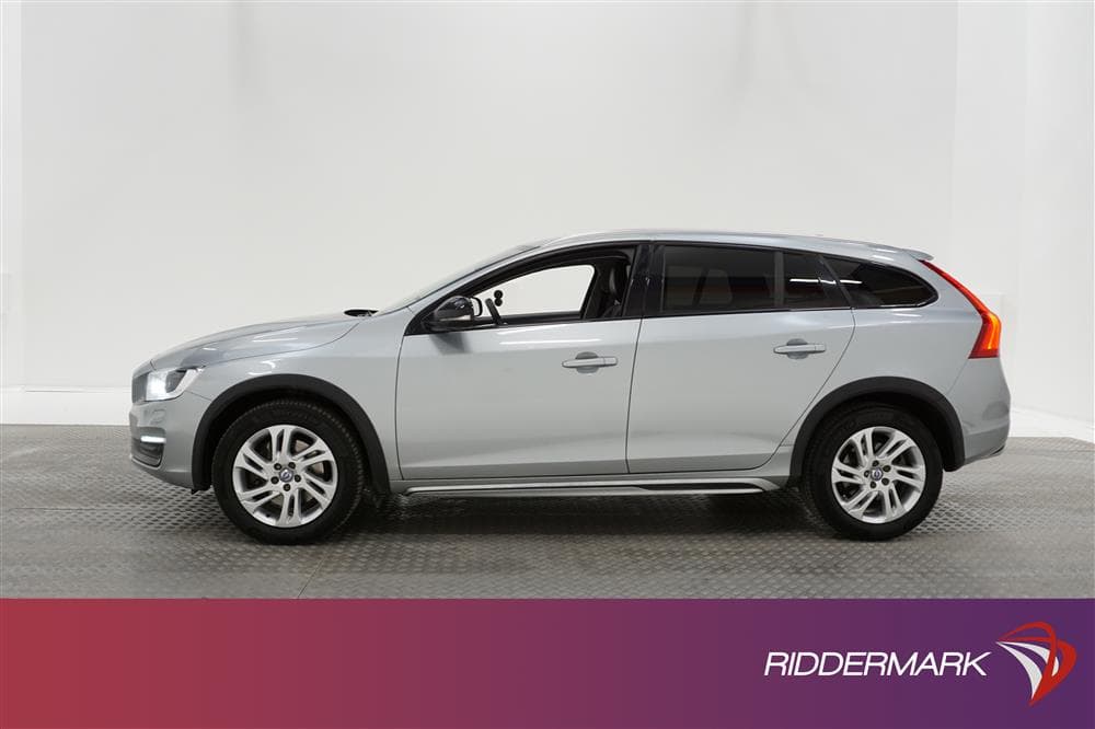 Volvo V60 D4 AWD Cross Country Summum VOC Värmare T-lucka