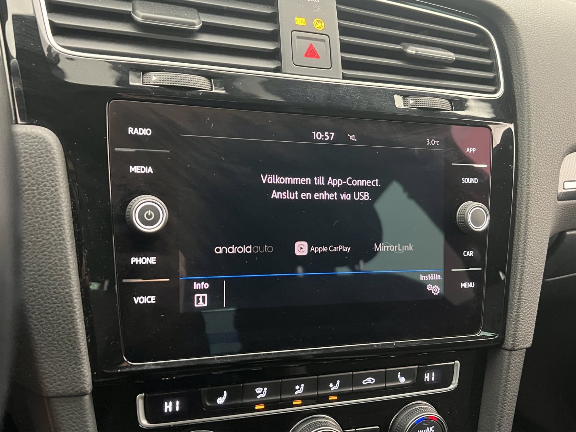 Volkswagen Golf TSI 150hk R-Line Värmare Kamera CarPlay