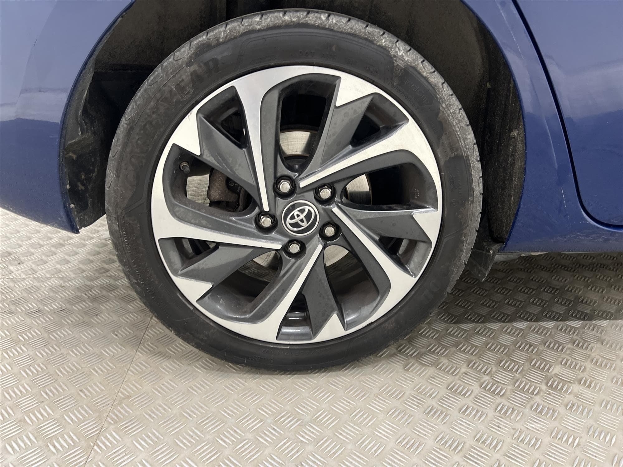 Toyota Auris 1.2 Turbo 116hk B-Kamera  822kr Skatt 0,49L/mil