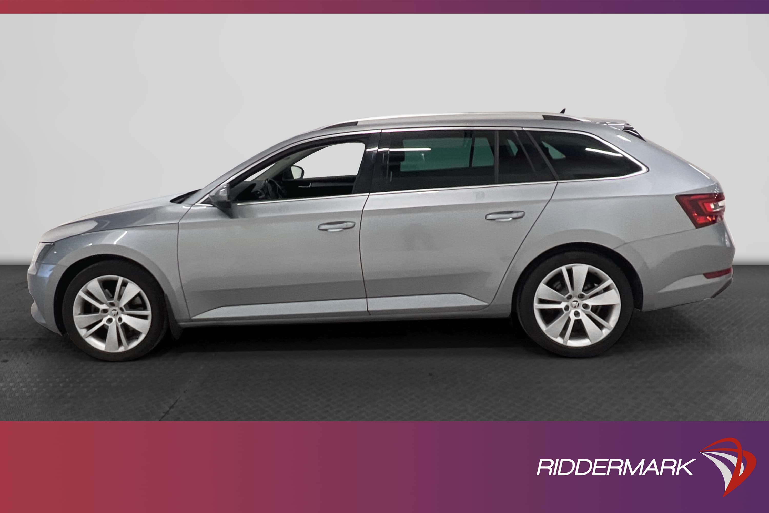 Skoda Superb Kombi 2.0 TDI 150hk Business Värm Skinn CANTON 