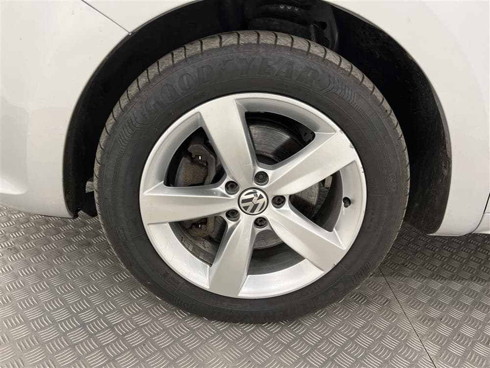 Volkswagen Sharan TDI 4M 140hk 7sits Pano B-Kamera Navi Draginteriör